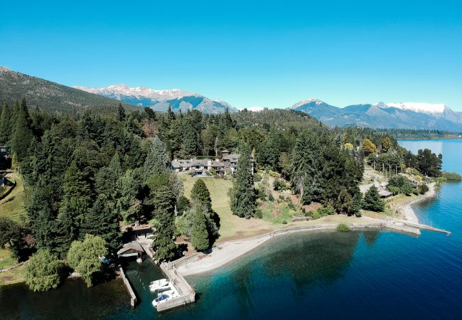 Casa en San Carlos de Bariloche - Casa Nautica en Bariloche: a orillas del Lago Nahuel Huapi Casa en San Carlos de Bariloche - Casa Nautica en Bariloche: a orillas del Lago Nahuel Huapi
