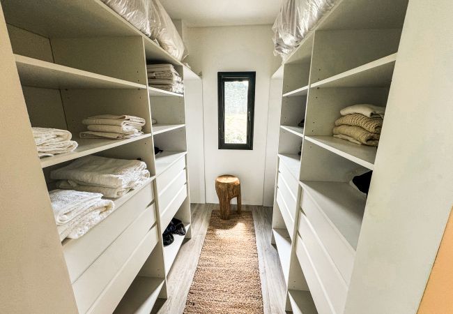 Casa en Pilar - Retiro de lujo: Casa moderna con jardín y piscina Casa en Pilar - Retiro de lujo: Casa moderna con jardín y piscina