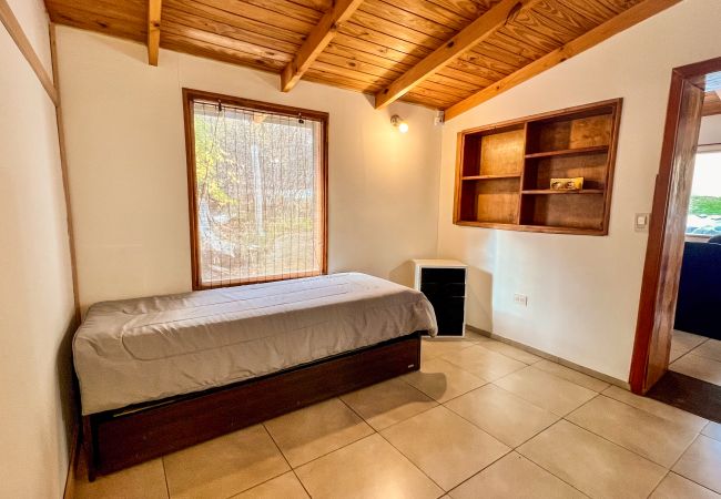 Casa en San Carlos de Bariloche - Tranquilidad y comodidad en Bariloche: refugio luminoso para 4 personas Casa en San Carlos de Bariloche - Tranquilidad y comodidad en Bariloche: refugio luminoso para 4 personas