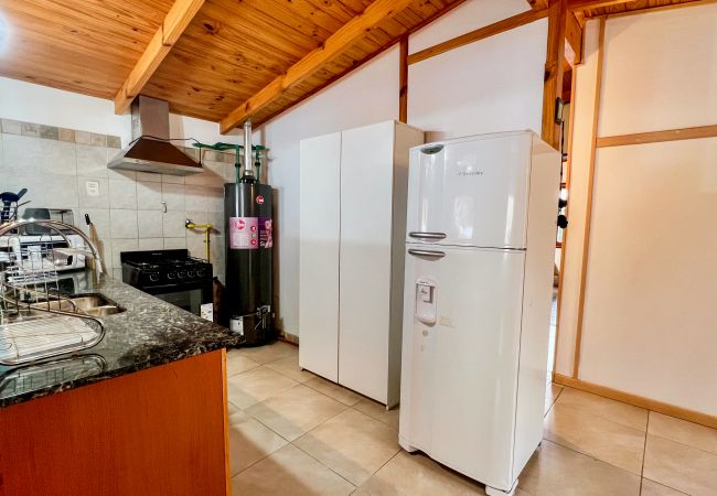 Casa en San Carlos de Bariloche - Tranquilidad y comodidad en Bariloche: refugio luminoso para 4 personas Casa en San Carlos de Bariloche - Tranquilidad y comodidad en Bariloche: refugio luminoso para 4 personas