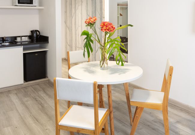 Apartamento en Buenos Aires - Recoleta Chic: depto. a pasos de calle Arroyo Apartamento en Buenos Aires - Recoleta Chic: depto. a pasos de calle Arroyo