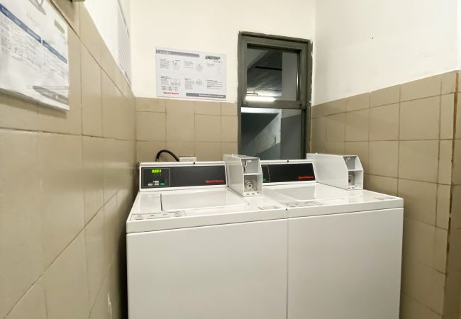 Estudio en Buenos Aires - Luminoso monoambiente cerca del Congreso Nacional Estudio en Buenos Aires - Luminoso monoambiente cerca del Congreso Nacional