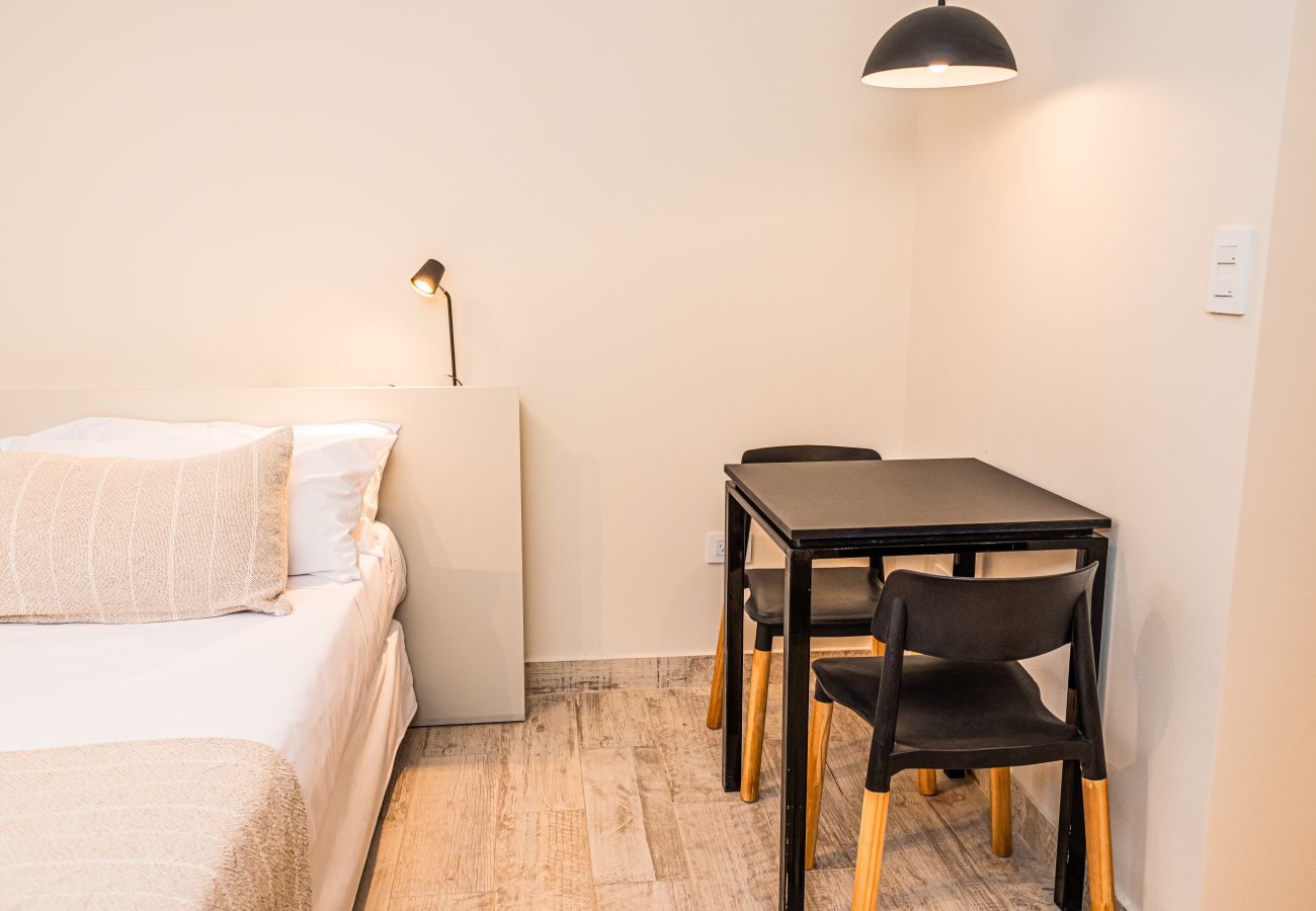 Estudio en Salta - Moderno dpto.  a una cuadra de la plaza principal  de Salta  Estudio en Salta - Moderno dpto.  a una cuadra de la plaza principal  de Salta