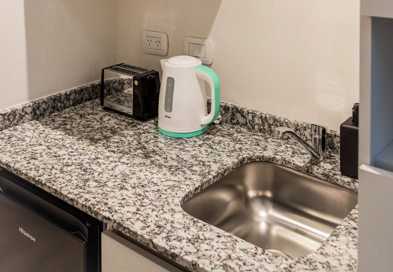 Estudio en Salta - Moderno dpto.  a una cuadra de la plaza principal  de Salta  Estudio en Salta - Moderno dpto.  a una cuadra de la plaza principal  de Salta