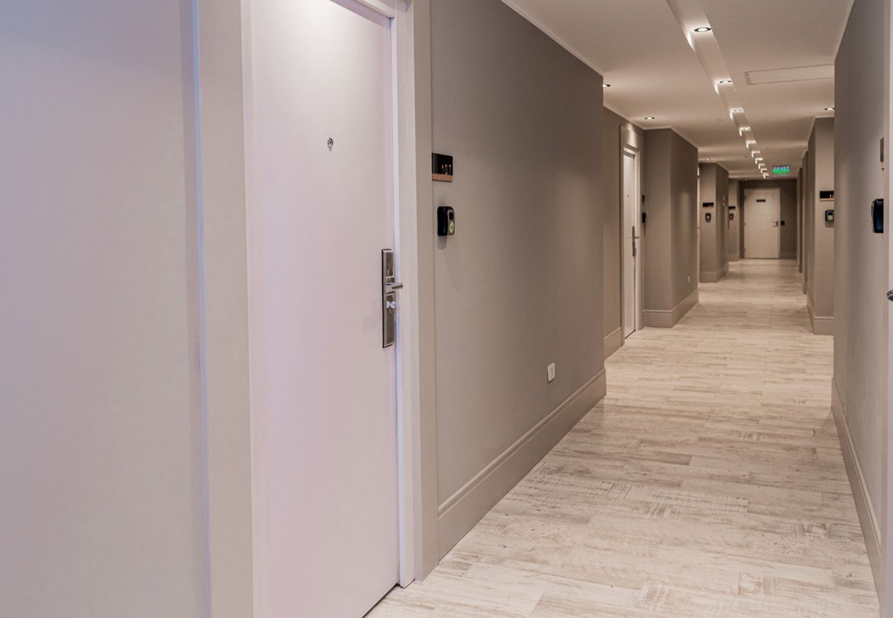 Estudio en Salta - Moderno dpto.  a una cuadra de la plaza principal  de Salta  Estudio en Salta - Moderno dpto.  a una cuadra de la plaza principal  de Salta