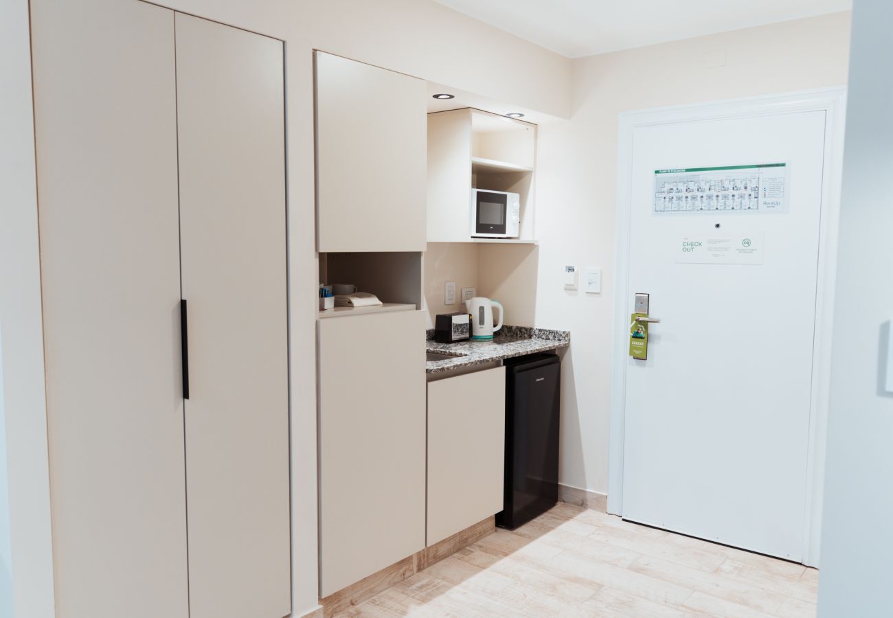 Estudio en Salta - Moderno dpto.  a una cuadra de la plaza principal  de Salta  Estudio en Salta - Moderno dpto.  a una cuadra de la plaza principal  de Salta