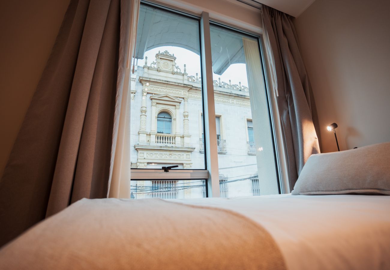 Estudio en Salta - Moderno dpto.  a una cuadra de la plaza principal  de Salta  Estudio en Salta - Moderno dpto.  a una cuadra de la plaza principal  de Salta