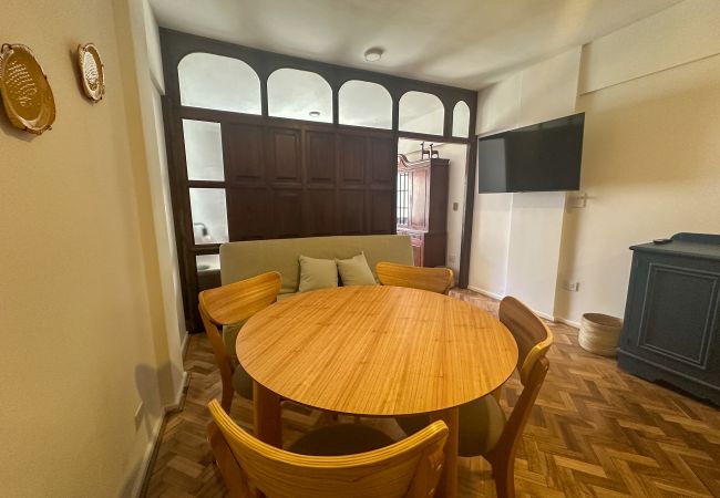 Estudio en Buenos Aires - Monoambiente cómodo y funcional zona Tribunales, Colón y Teatros Estudio en Buenos Aires - Monoambiente cómodo y funcional zona Tribunales, Colón y Teatros