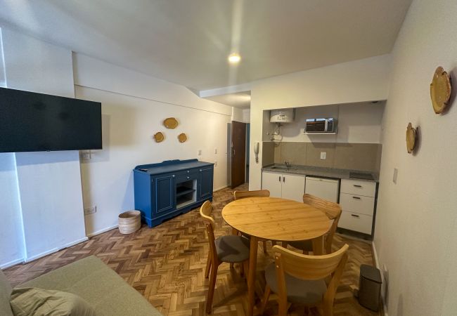 Estudio en Buenos Aires - Monoambiente cómodo y funcional zona Tribunales, Colón y Teatros Estudio en Buenos Aires - Monoambiente cómodo y funcional zona Tribunales, Colón y Teatros
