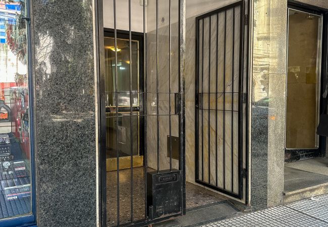 Estudio en Buenos Aires - Monoambiente cómodo y funcional zona Tribunales, Colón y Teatros Estudio en Buenos Aires - Monoambiente cómodo y funcional zona Tribunales, Colón y Teatros