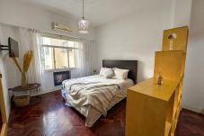 Estudio en Buenos Aires - Clásico y cómodo monoambiente en... Estudio en Buenos Aires - Clásico y cómodo monoambiente en...