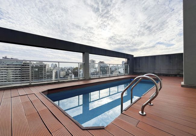 Estudio en Buenos Aires - Luminoso monoambiente con piscina y balcon en zona sanatorios Estudio en Buenos Aires - Luminoso monoambiente con piscina y balcon en zona sanatorios
