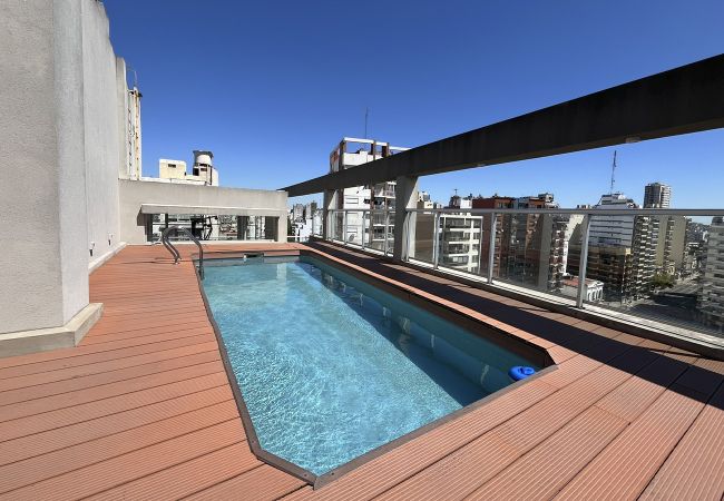 Estudio en Buenos Aires - Luminoso monoambiente con piscina y balcon en zona sanatorios Estudio en Buenos Aires - Luminoso monoambiente con piscina y balcon en zona sanatorios