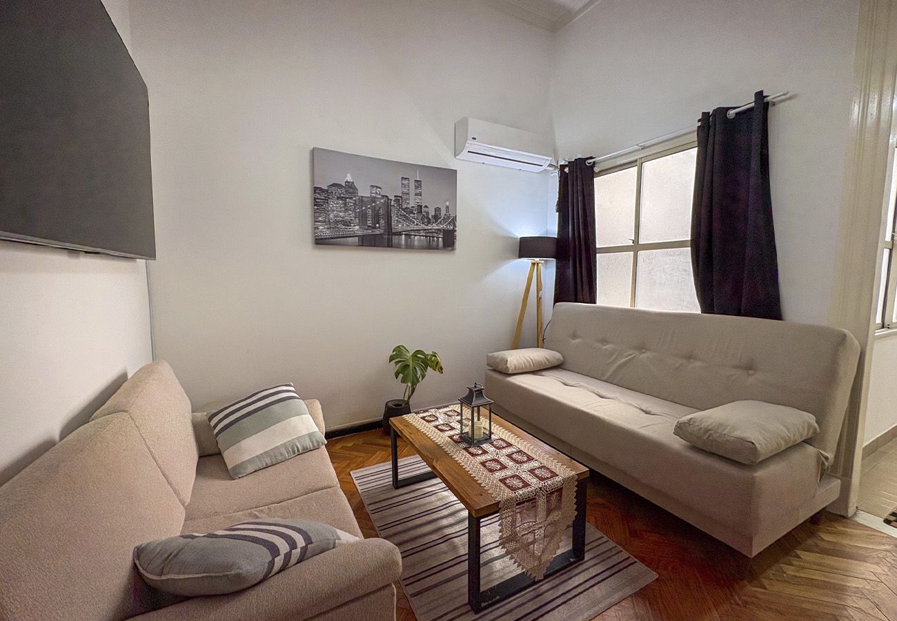 Apartamento en Buenos Aires - Clasico, amplio y hasta 5 personas cerca de Plaza de Mayo y Casa Rosada