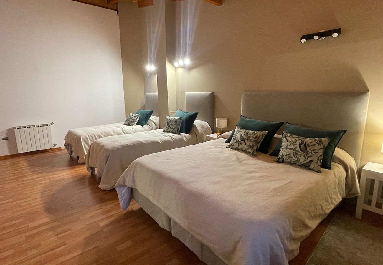 Apartment in San Carlos de Bariloche - Espacioso Dúplex, ideal para Familias en Bariloche