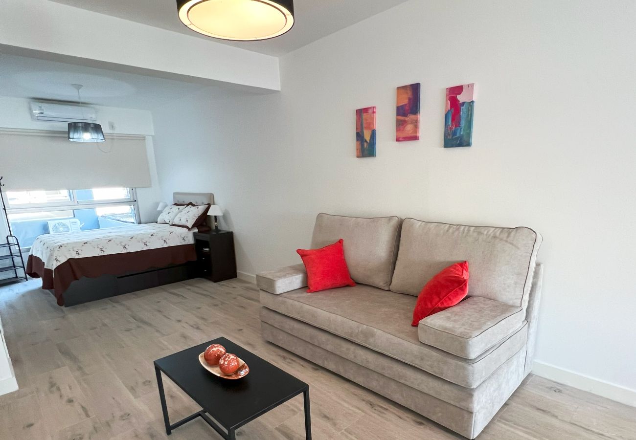Studio in Buenos Aires - Moderno monoambiente con balcón en Almagro