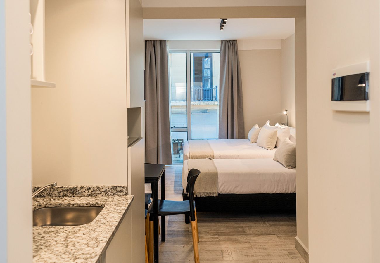 Studio in Salta - Departamento triple una una cuadra de la Plaza