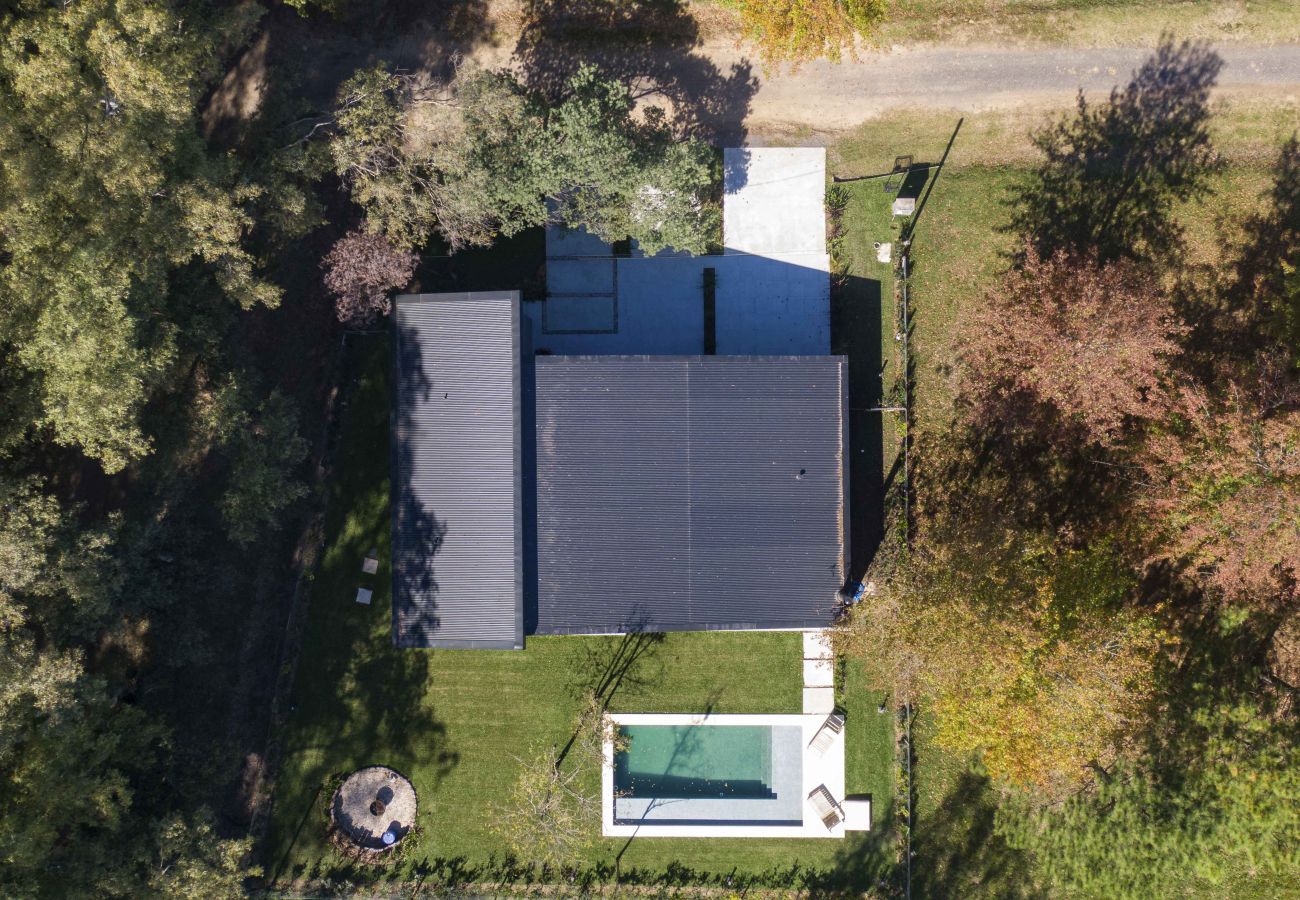 House in Pilar - Exclusiva casa con piscina en country Tessalia Casa Polo House in Pilar - Exclusiva casa con piscina en country Tessalia Casa Polo