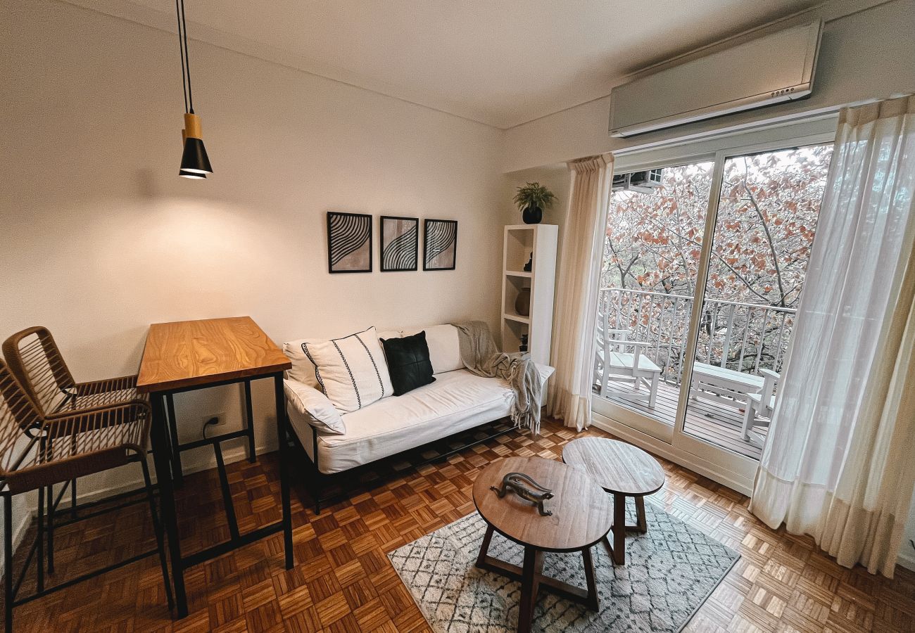 Apartamento em Buenos Aires - Palermo, zona Jardín botánico: Depto con balcón.