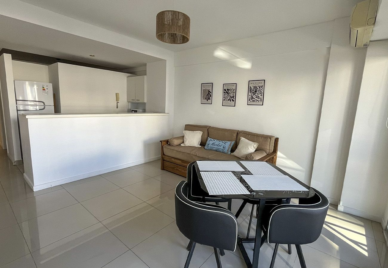 Apartamento em Buenos Aires - Luminoso, a estrenar y con piscina con balcón en Palermo.
